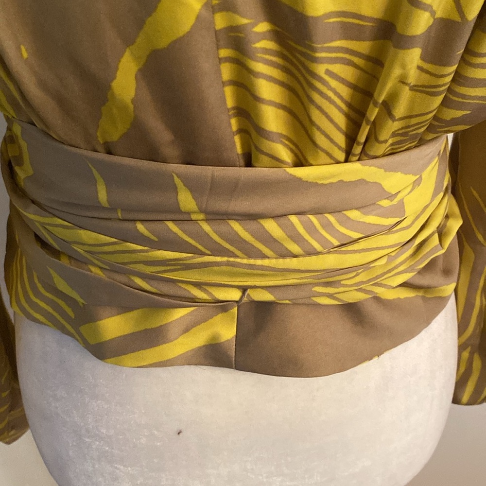 Banana Republic size 12 tie wrap blouse - Picture 8 of 13
